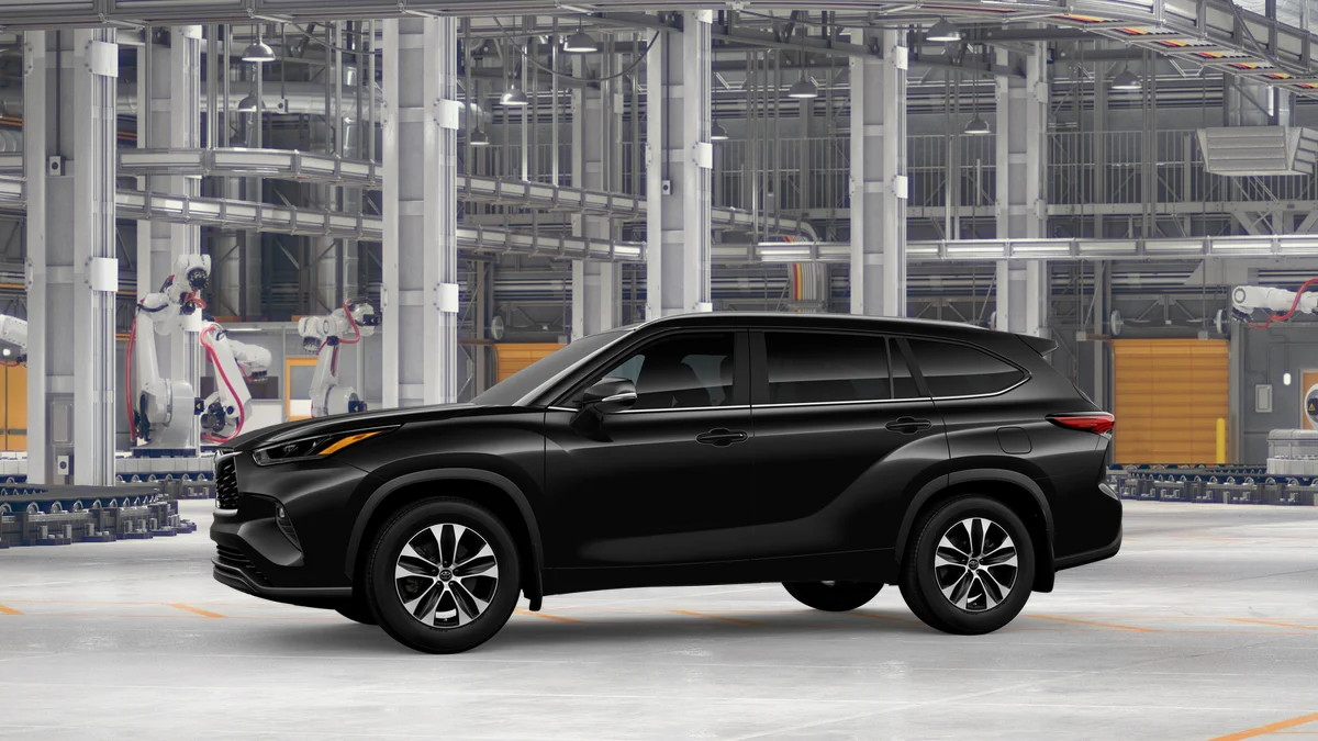New 2026 Midnight Black Metallic Toyota XLE image 3