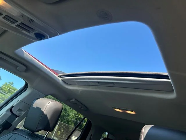 Used 2015  GMC Denali image 18