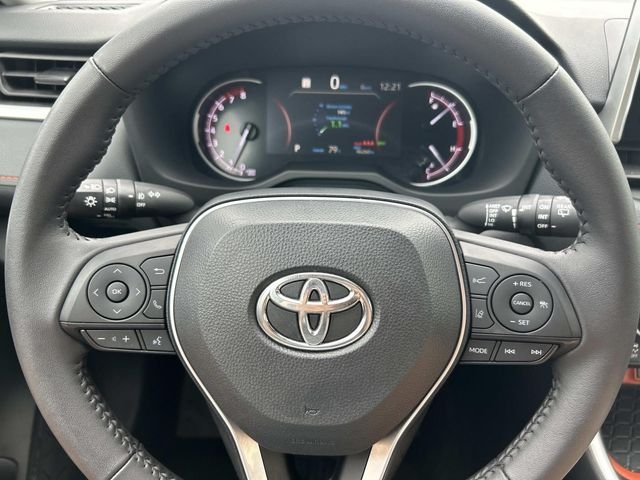 Used 2024 White Toyota Adventure image 26