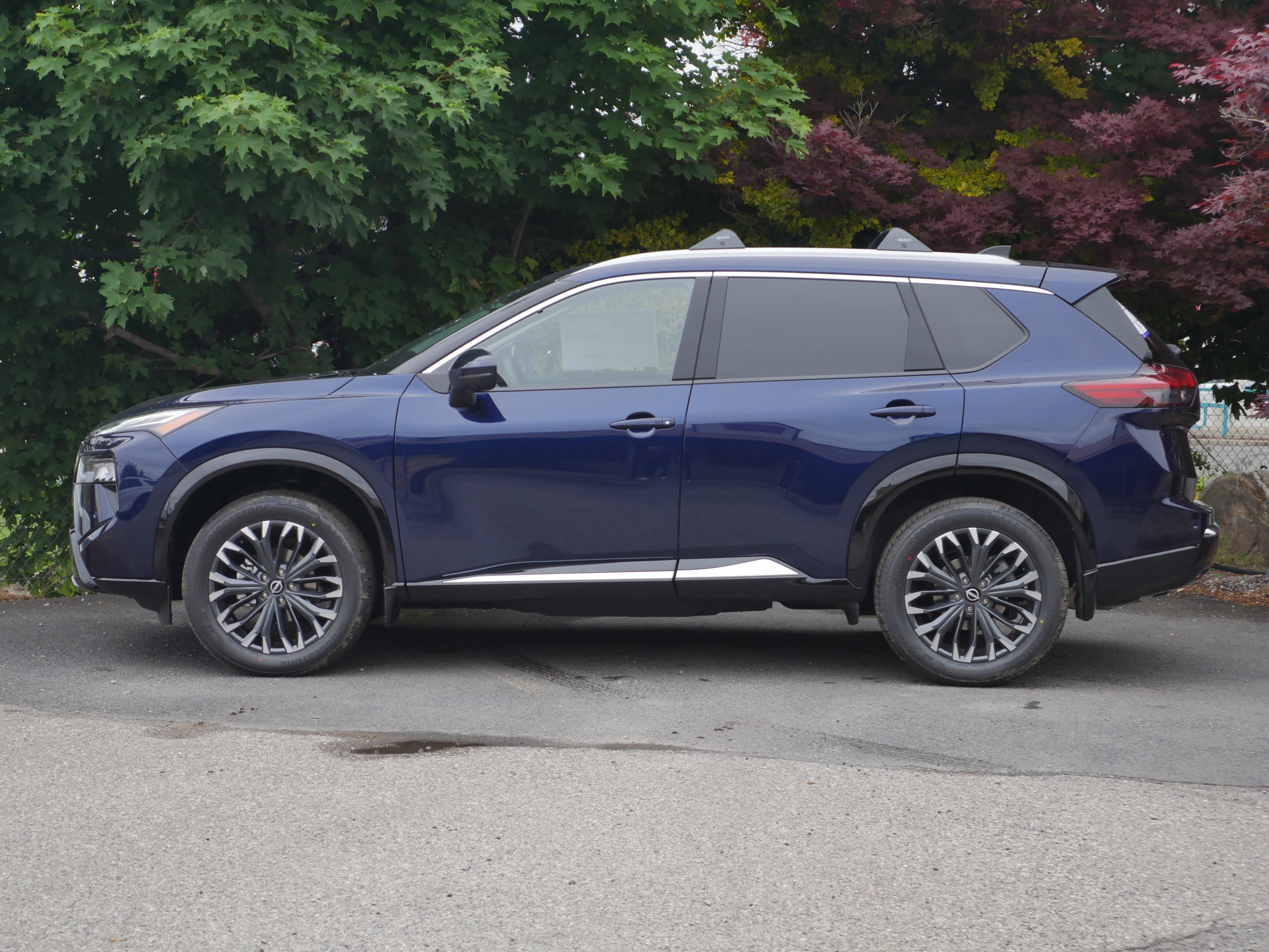 New 2026 Deep Ocean Blue Pearl Nissan Platinum image 17