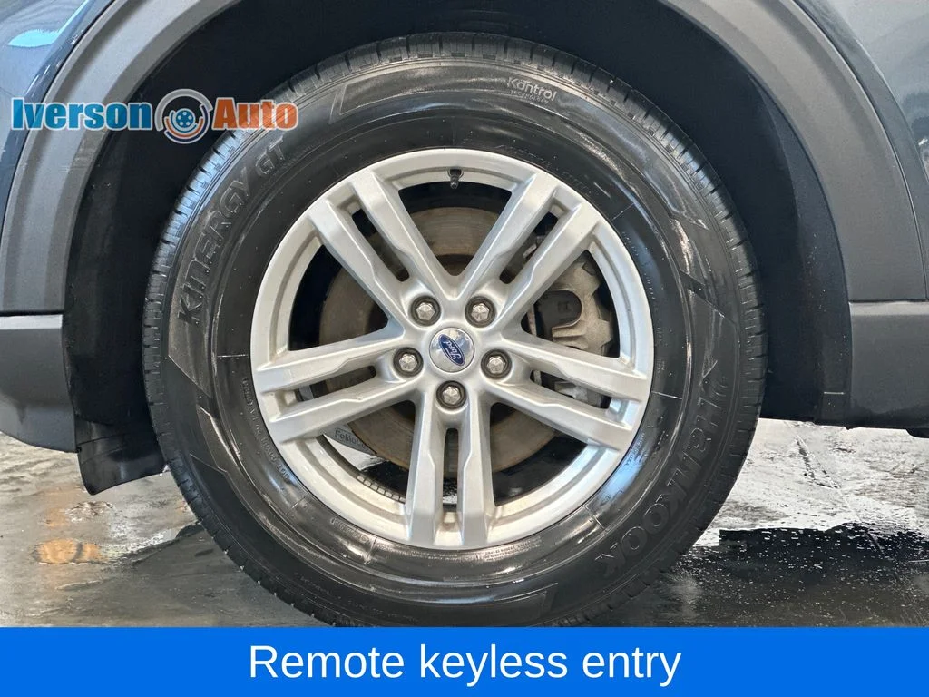 Used 2023 Blue Ford XLT image 19