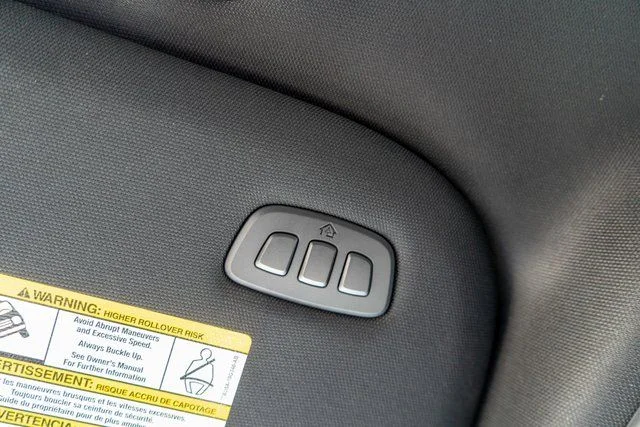 Used 2025 White Ford Platinum image 33