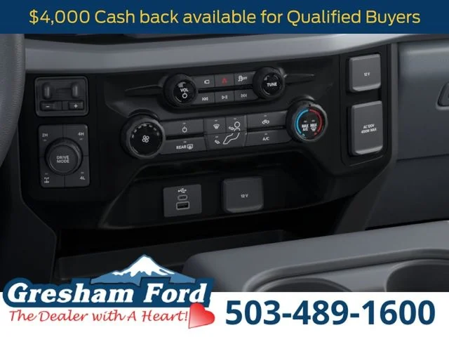 New 2026 Oxford White Ford XLT image 17