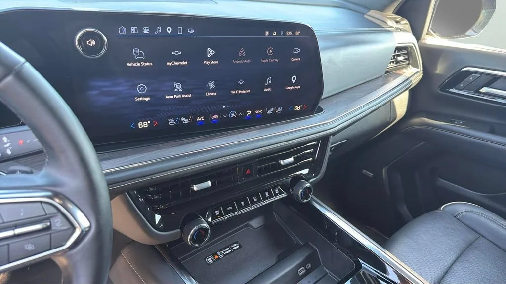 Used 2025 Black Chevrolet Premier image 22