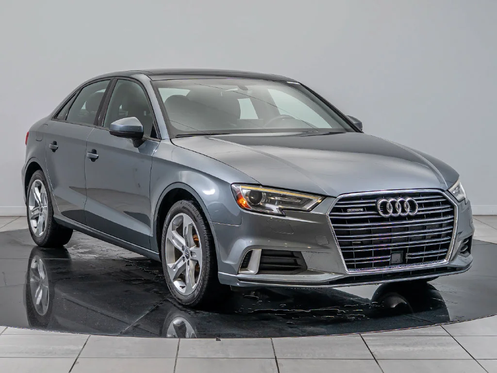 Used 2018 Monsoon Gray Metallic Audi 2.0T Premium image 12