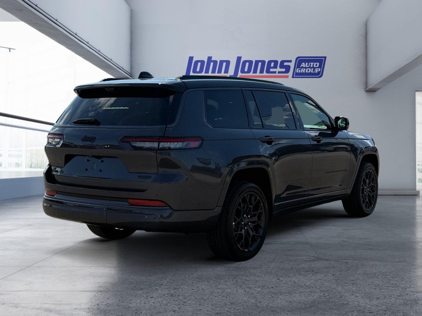 New 2026 Baltic Gray Metallic Clear-Coat Exterior Paint Jeep Summit image 5