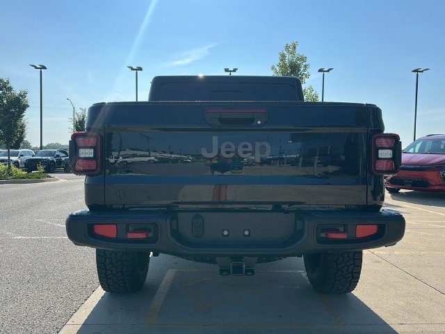 New 2026 Black Clear-Coat Exterior Paint Jeep Rubicon image 3