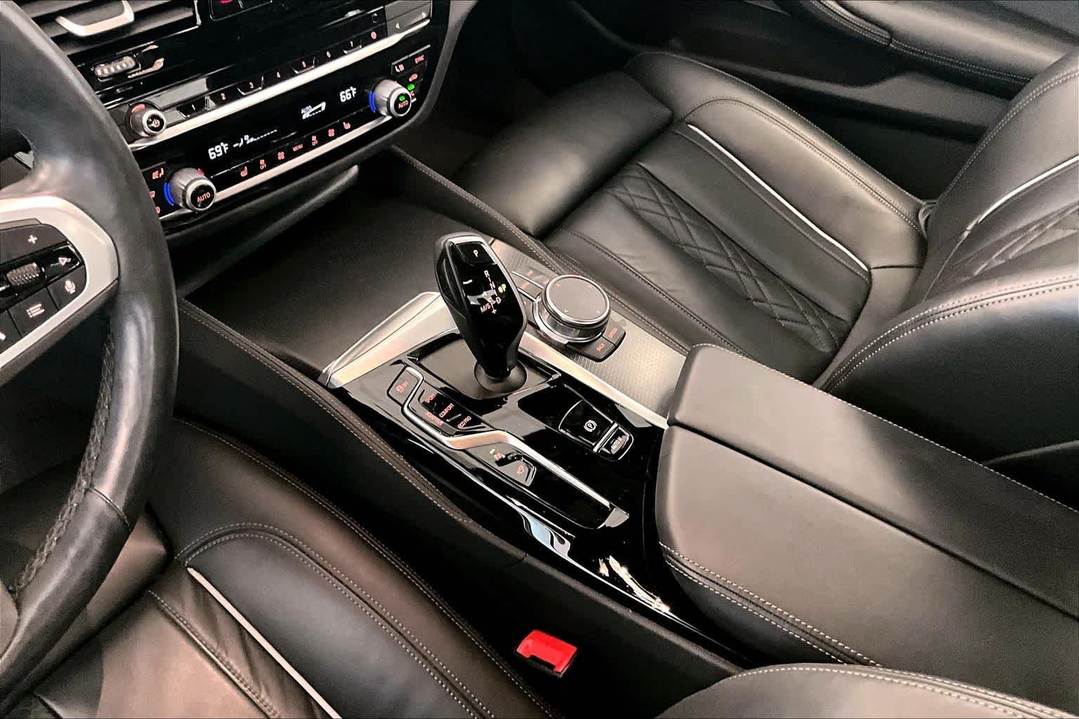 Used 2023 Carbon Black Metallic BMW M550i xDrive image 15
