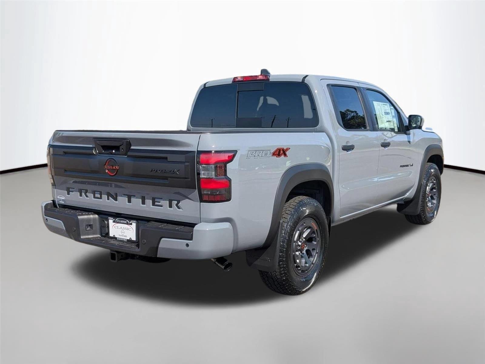 New 2027 Boulder Gray Pearl Nissan Crew Cab PRO-4X® image 5