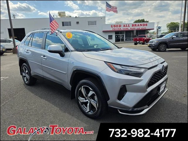 2023 Toyota RAV4 SE