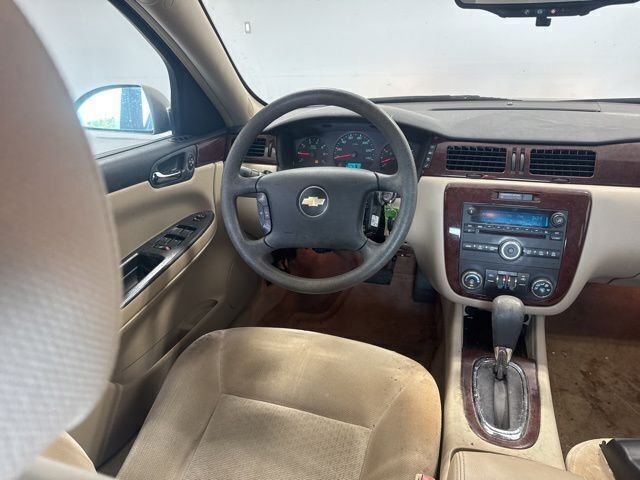 Used 2010 Gold Chevrolet LS image 19