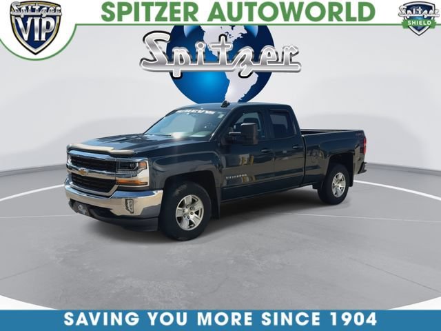 Used 2018 GRAPHITE METALLIC Chevrolet LT image 5