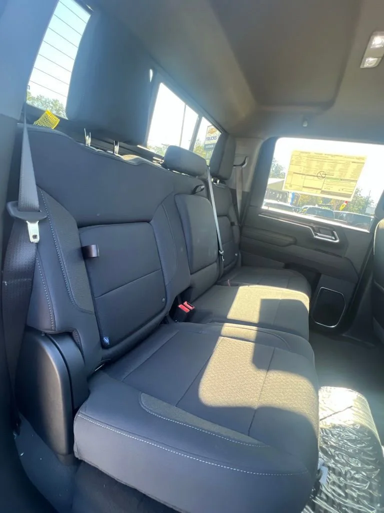 2025 Chevrolet Silverado 2500 HD LT - Photo 17
