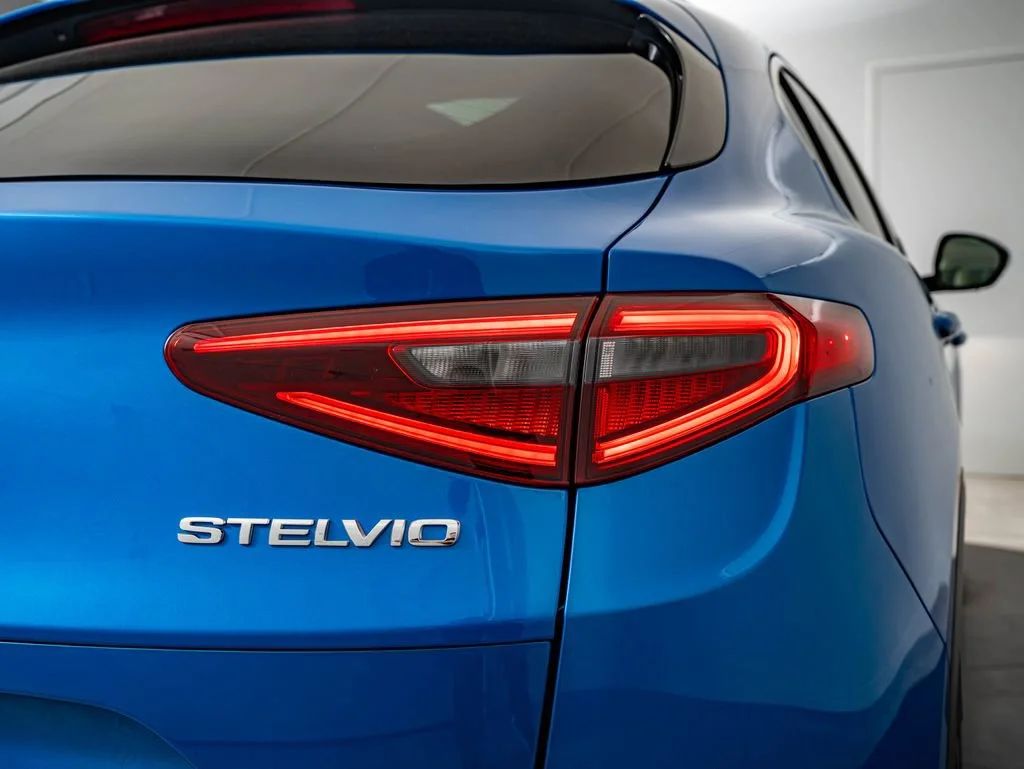 Used 2019 Misano Blue Metallic Alfa Romeo Ti image 15