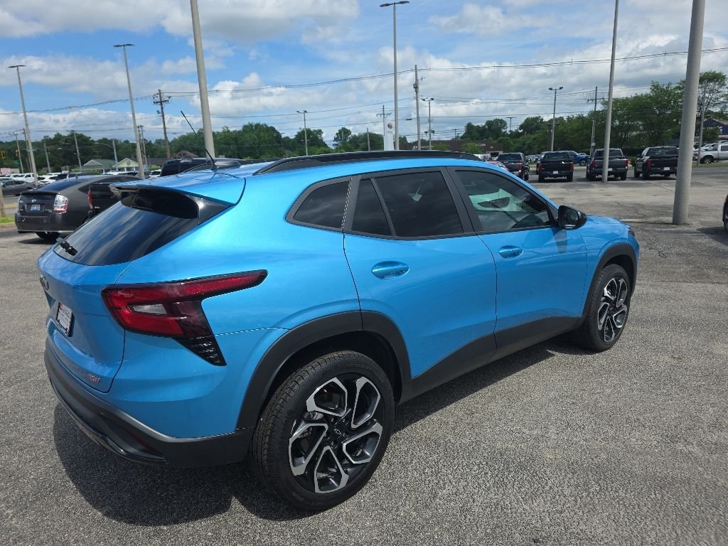 2025 Chevrolet Trax RS - Photo 4