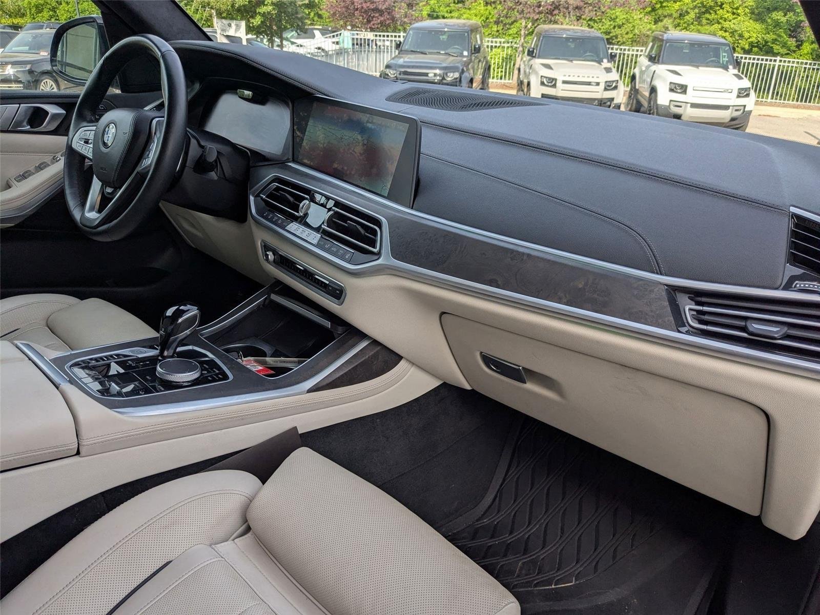 Used 2022 Arctic Grey Metallic BMW xDrive40i image 37
