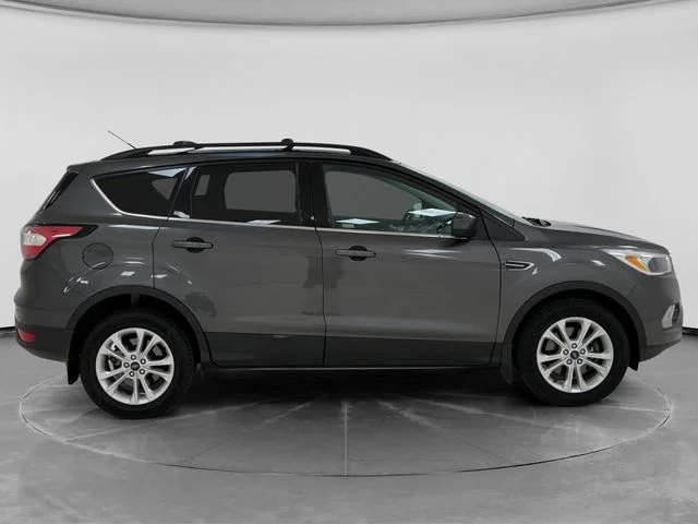 Used 2018 Gray Ford SE image 2