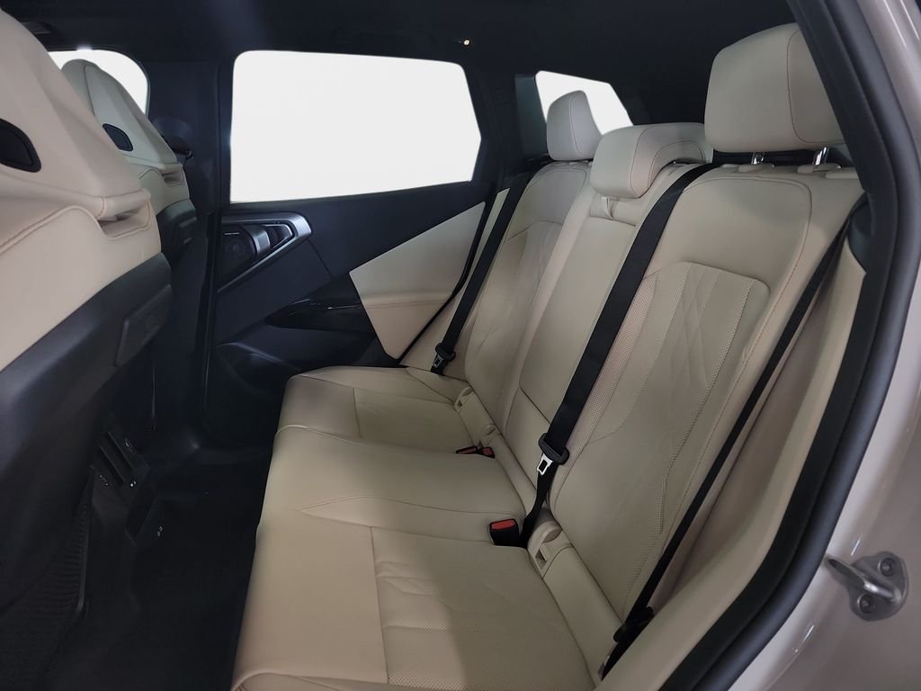 New 2026 Dune Grey Metallic BMW 30 xDrive image 8