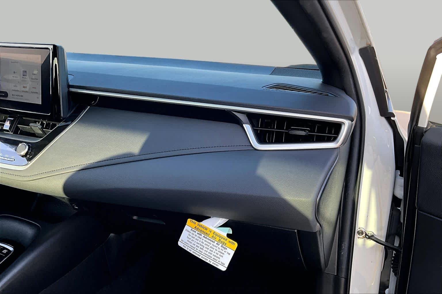 Used 2023 Ice Cap Toyota Hybrid SE image 18