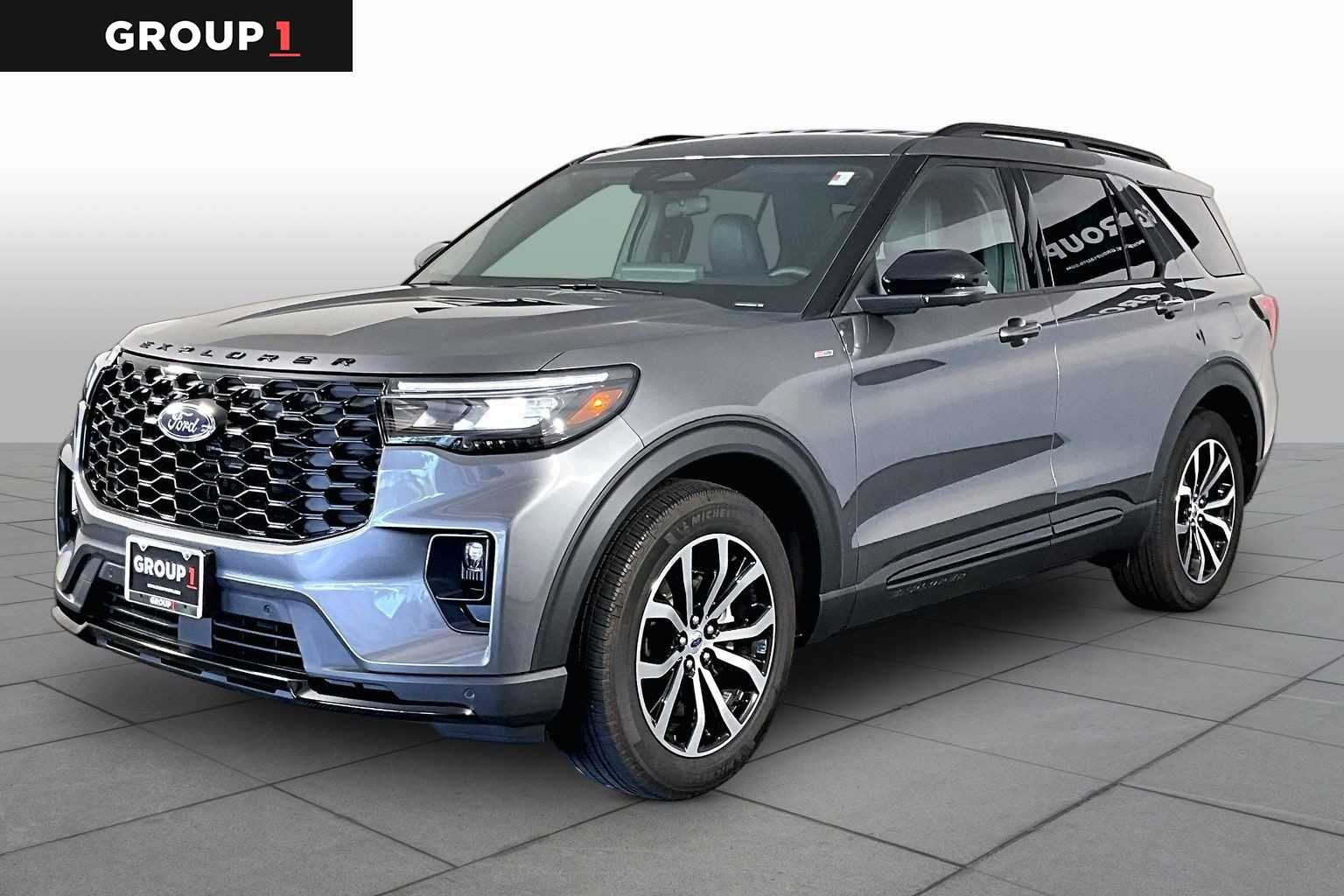 2025 Ford Explorer ST-LINE RWD (PL535)'s photo