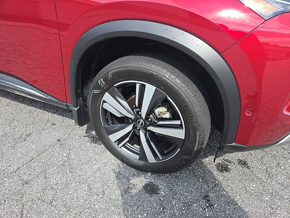 Used 2023 Scarlet Ember Tintcoat Nissan Platinum image 7