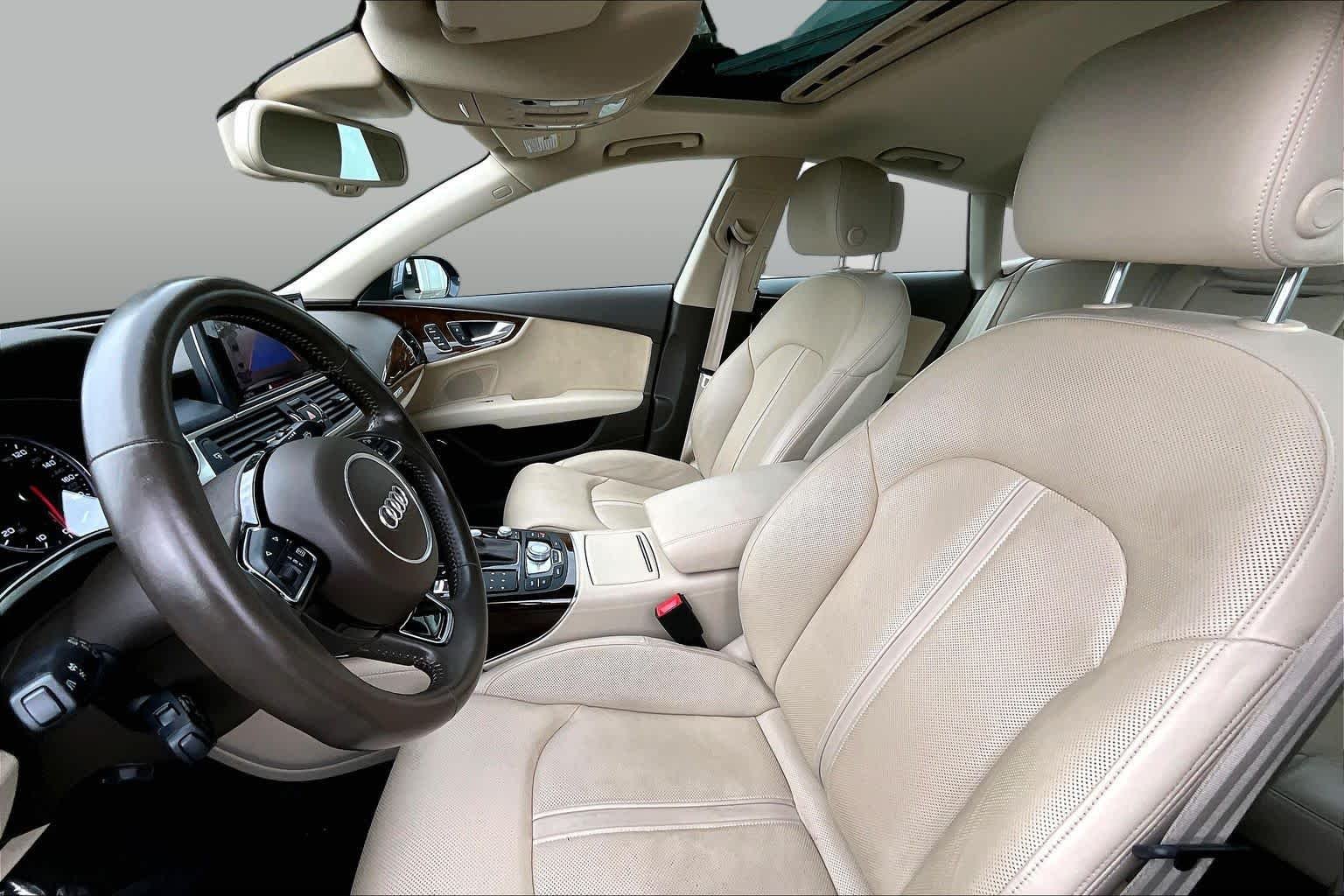Used 2018 Moonlight Blue Metallic Audi Premium Plus image 21