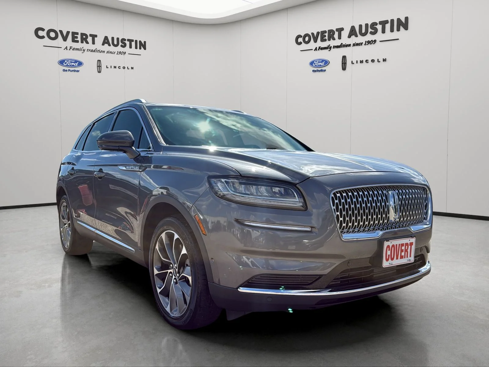 Used 2023 Gray Lincoln Reserve image 7