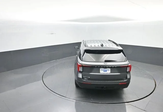 New 2026 Carbonized Gray Metallic Ford Active image 25