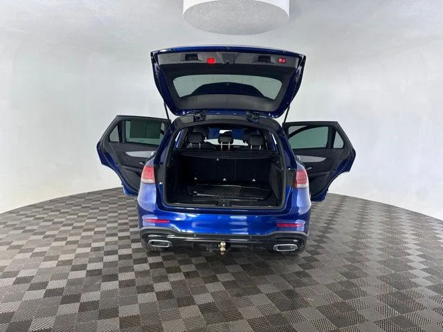Used 2020 Blue Mercedes-Benz GLC 300 image 15