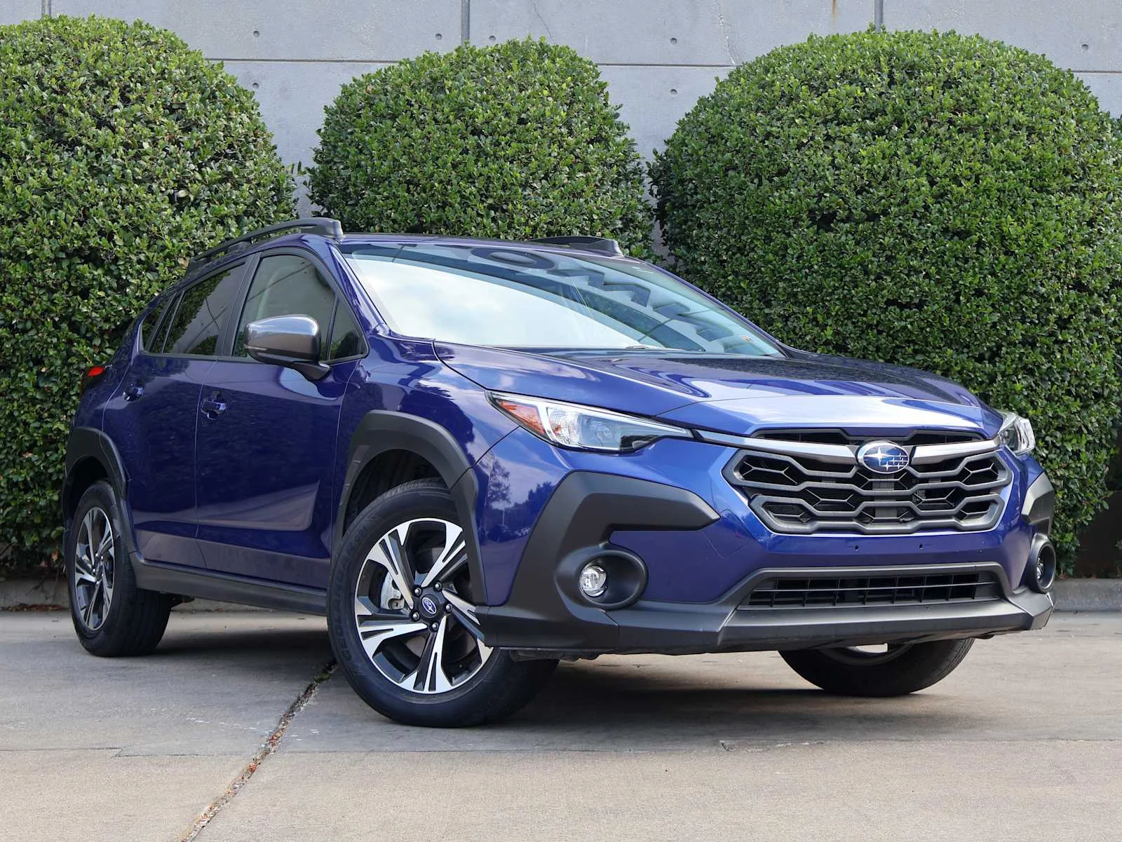 Used 2024 Sapphire Blue Pearl Subaru Premium image 3