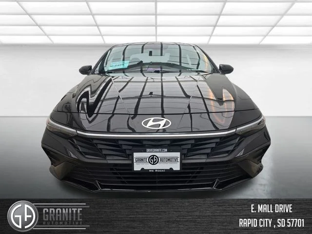 2025 Hyundai Elantra SEL - Photo 9