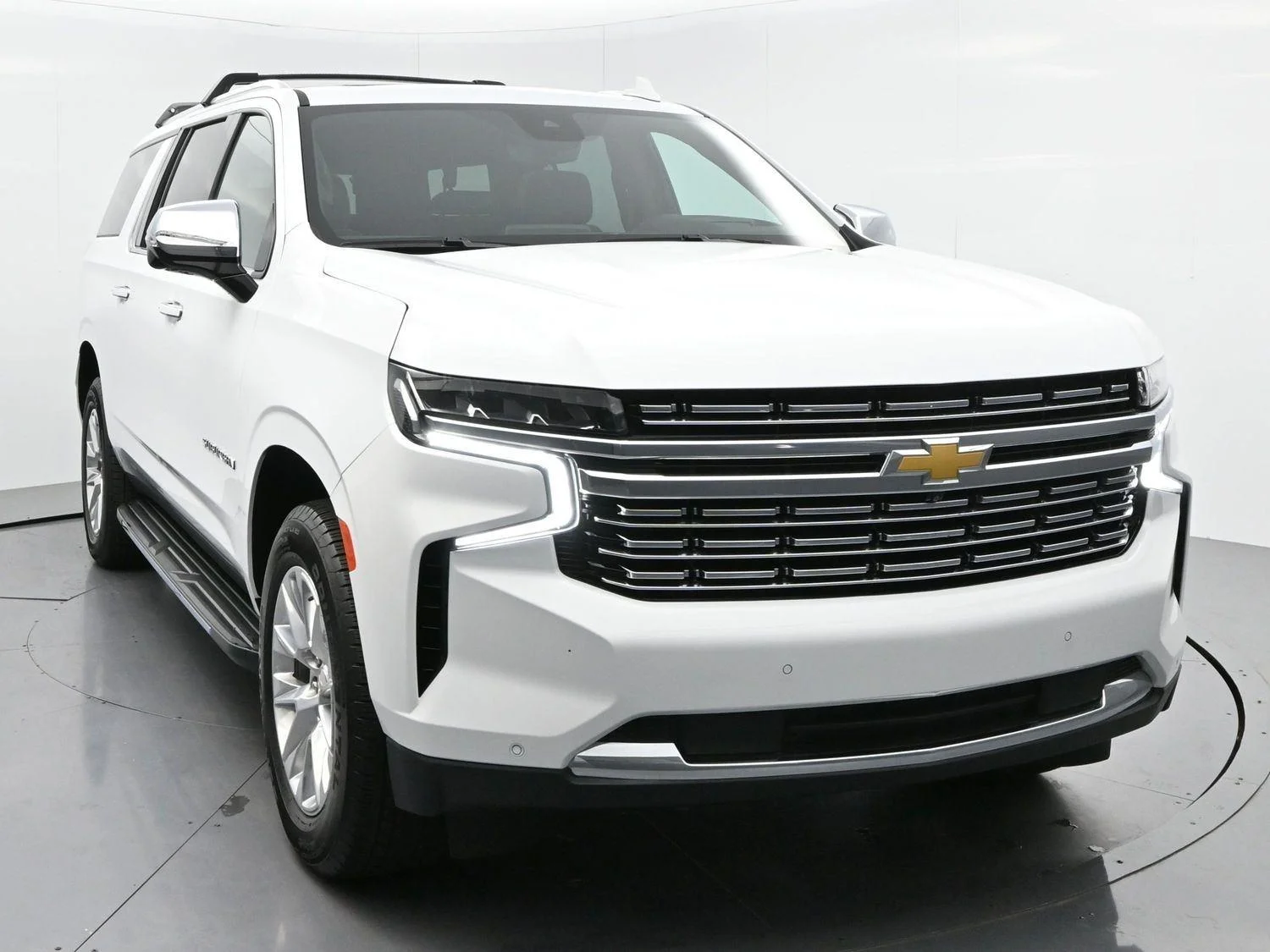Used 2024 Summit White Chevrolet Premier image 2