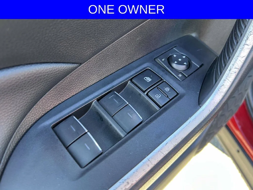 Used 2025 Red Toyota XLE image 15