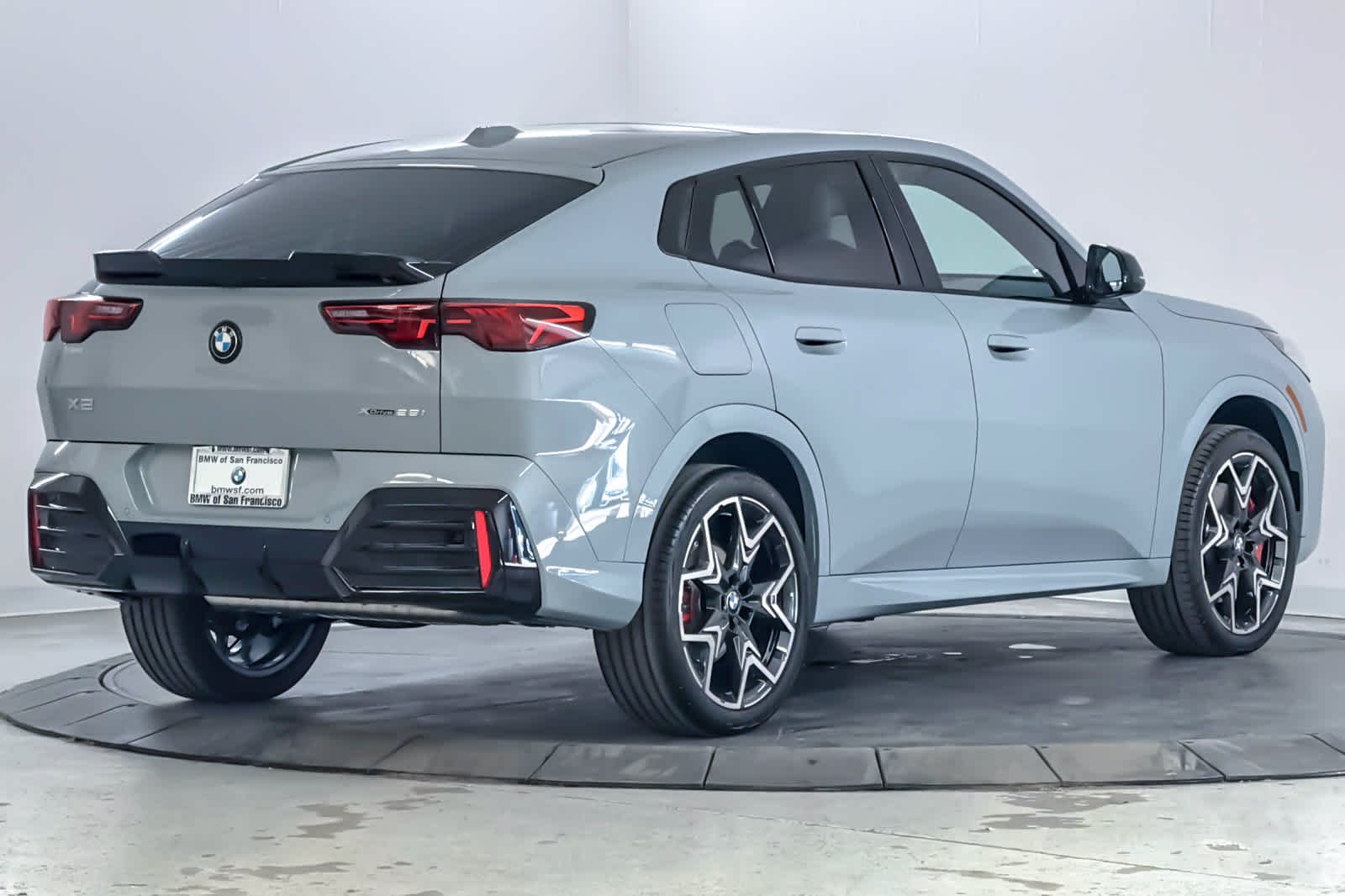 New 2026 Brooklyn Grey Metallic BMW xDrive28i image 2