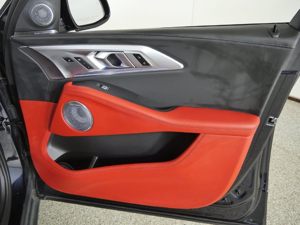 Used 2023 Carbon Black Metallic BMW Base image 19