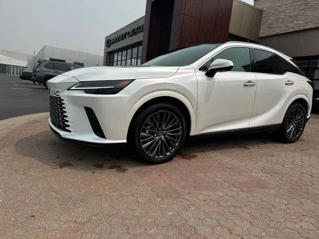 New 2026 Eminent White Pearl Lexus LUXURY image 19