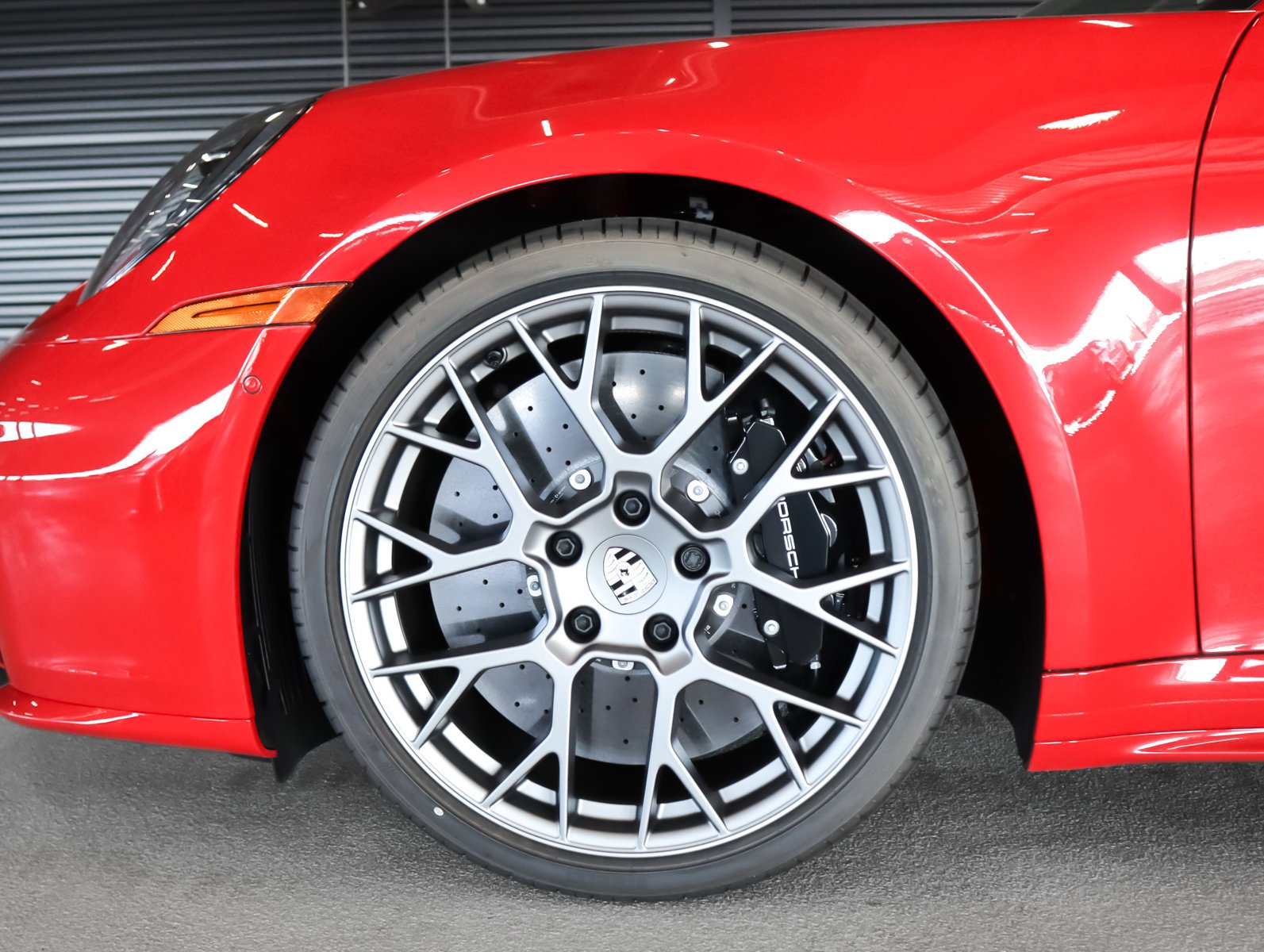 2025 Porsche 911 S - Photo 11