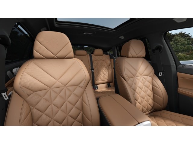 New 2027 Mineral White Metallic BMW X6 M60i image 11