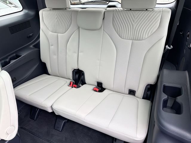 Used 2025 Black Hyundai Calligraphy image 28