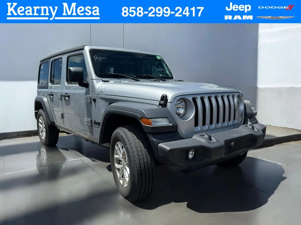 2023 Jeep Wrangler Sport S's photo