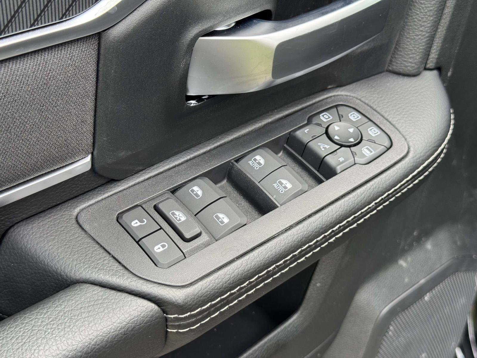 2025 RAM 2500 Big Horn - Photo 9