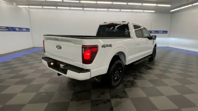 New 2026 Oxford White Ford XLT image 8