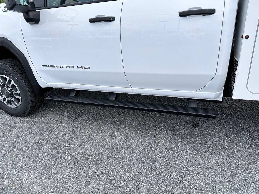 2026 GMC Sierra 3500HD Pro - Photo 34