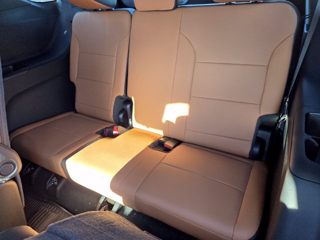 2027 Chevrolet Traverse Z71 - Photo 7