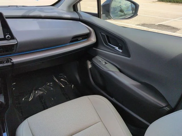 Certified Used 2023 CUTTING EDGE Toyota XLE image 16