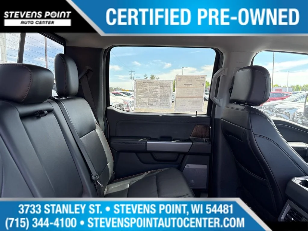 Used 2025 Carbonized Gray Metallic Ford Lariat image 32