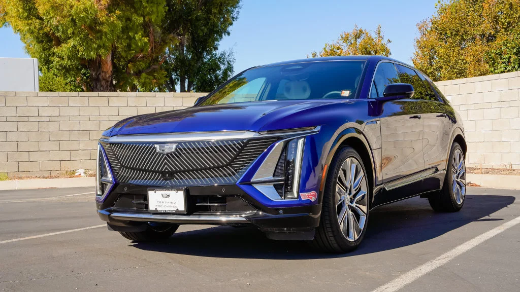 Certified 2024 Cadillac LYRIQ Luxury 3 with VIN 1GYKPSRL7RZ140787 for sale in Santa Clarita, CA