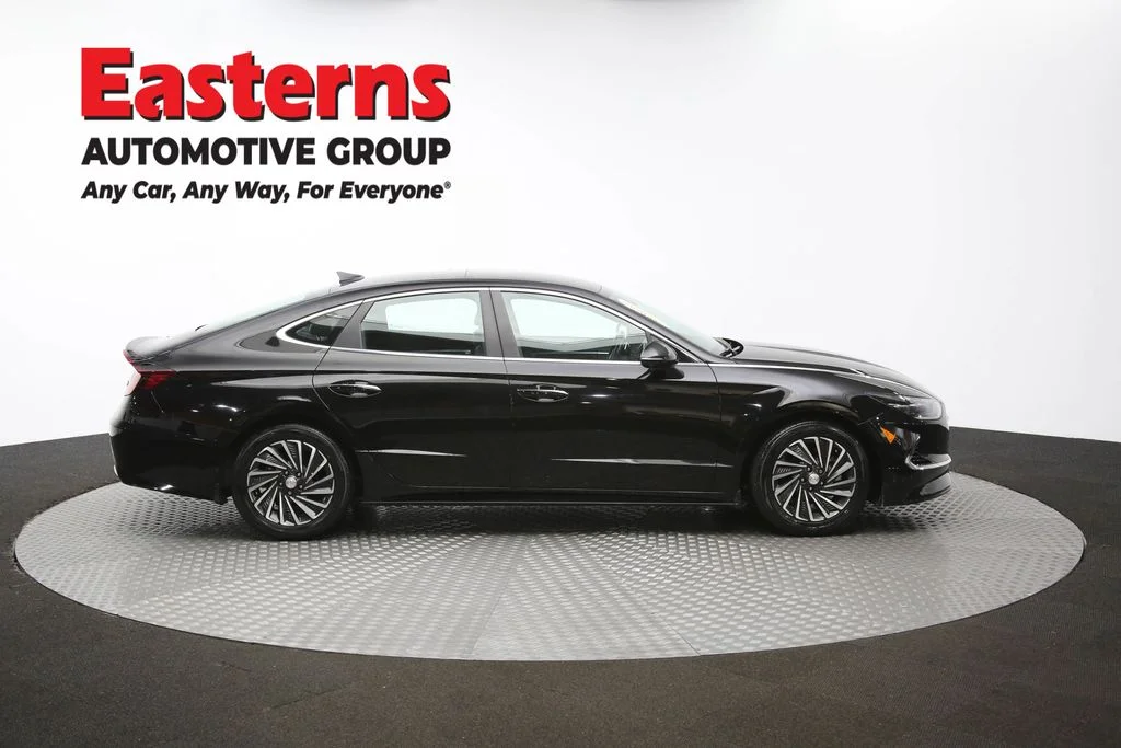 Used 2020 Black Hyundai Limited image 44