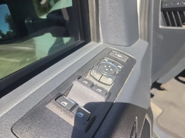 Used 2022 White Ford Lariat image 20