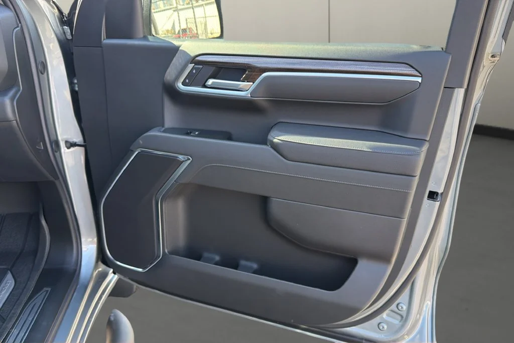 New 2026 Sterling Gray Metallic Chevrolet RST image 17